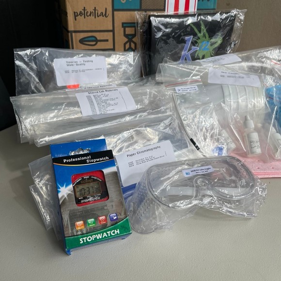 K12 chemistry science kit in original packaging - Picture 5 of 12